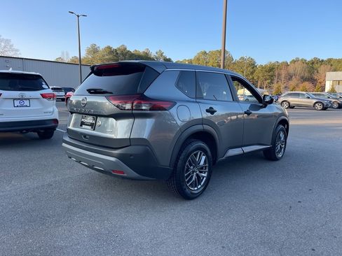 Used 2023 Nissan Rogue S image 5