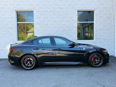 Used 2021 Alfa Romeo Giulia Quadrifoglio image 35