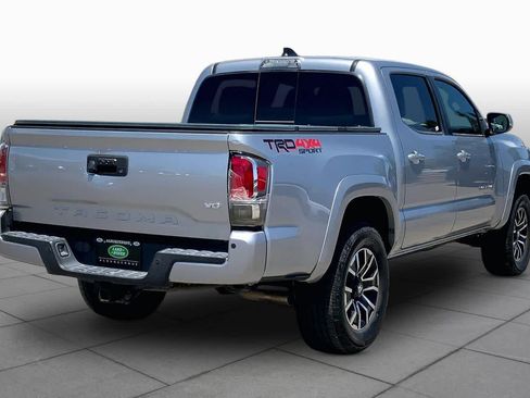 Used 2020 Toyota Tacoma TRD Sport w/ Technology Package AWD/4WD image 12