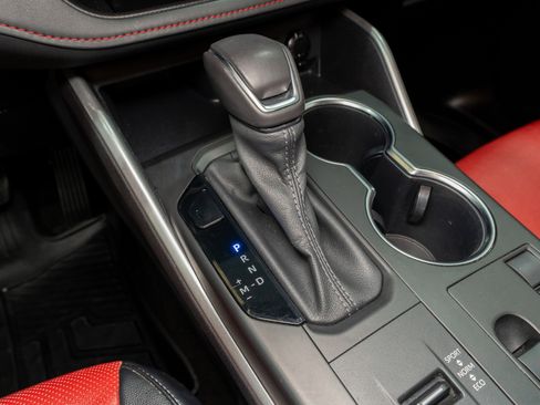 Used 2023 Toyota Highlander XSE image 23