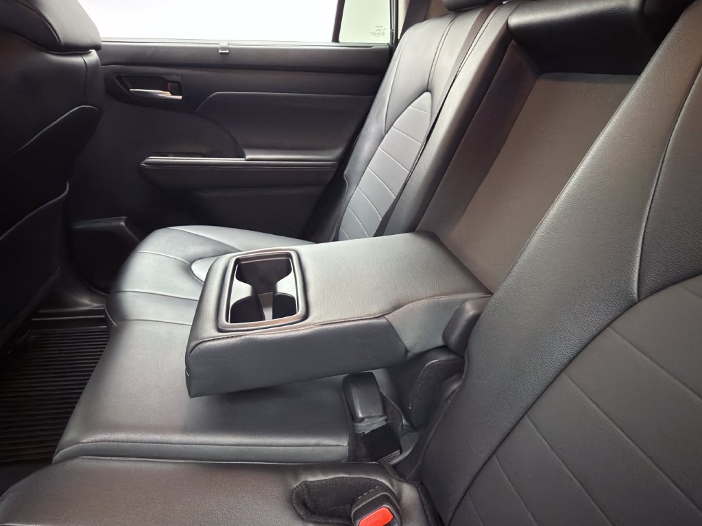 Certified 2026 Toyota Highlander XLE AWD/4WD image 41