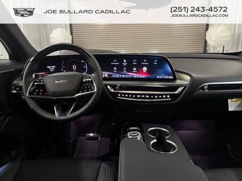 New 2026 Cadillac Lyriq V w/ LPO, Floor Liner Package image 31