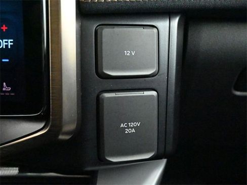 Used 2024 Ford F150 Lightning Lariat image 18