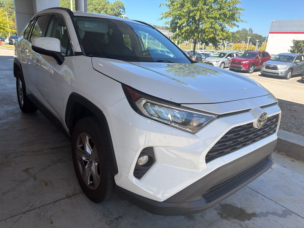 Used 2021 Toyota RAV4 XLE FWD image 4