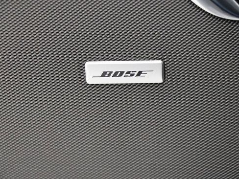 Used 2025 GMC Yukon XL Denali image 28