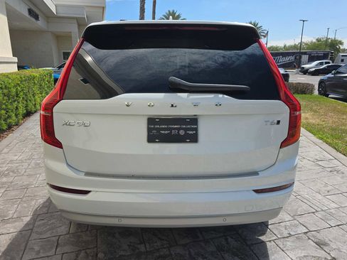 Used 2022 Volvo XC90 T6 Momentum w/ Advanced Package AWD/4WD image 3