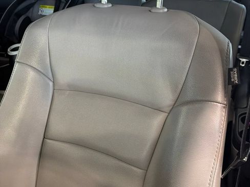 Used 2017 Honda Pilot EX-L image 5