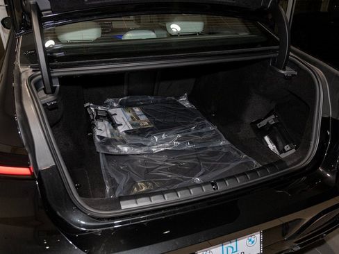 New 2026 BMW 760i xDrive w/ Executive Package image 11