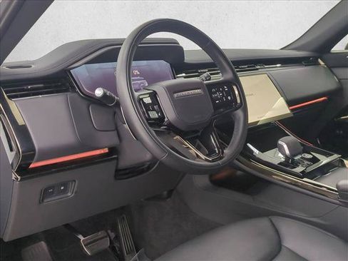Certified 2025 Land Rover Range Rover Sport Dynamic SE AWD/4WD image 10
