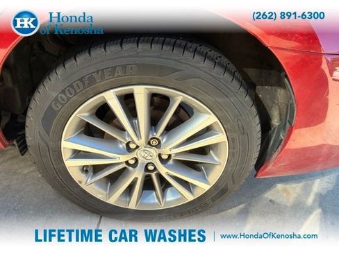 Used 2014 Toyota Corolla LE FWD image 3