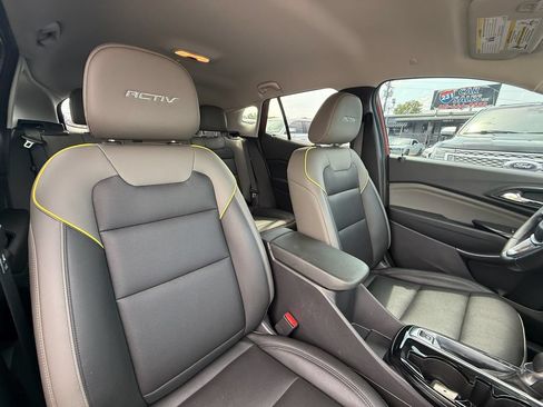 Used 2024 Chevrolet Trax ACTIV FWD image 24