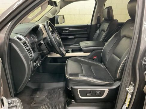 Used 2022 RAM 1500 Laramie AWD/4WD image 8