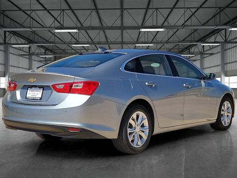 Used 2024 Chevrolet Malibu LT image 4