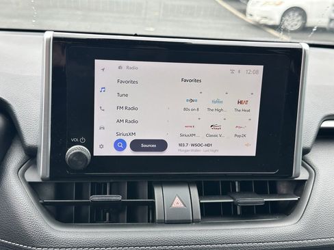 Used 2023 Toyota RAV4 XLE image 24