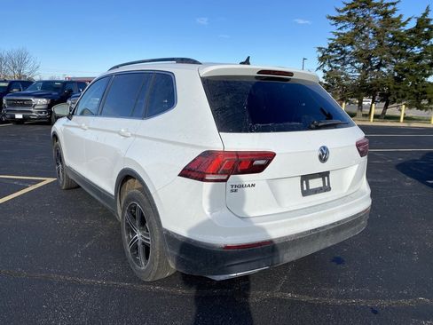 Used 2021 Volkswagen Tiguan SE image 5