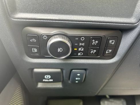 Used 2025 Ford F150 Platinum w/ Equipment Group 702A High AWD/4WD image 36
