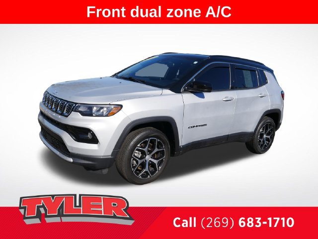 Used 2024 Jeep Compass Limited AWD/4WD image 3