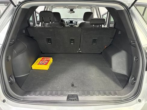 Used 2020 Chevrolet Equinox LS AWD/4WD image 25