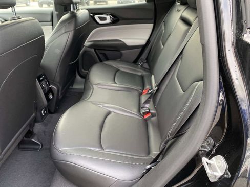 New 2026 Jeep Compass Limited image 7