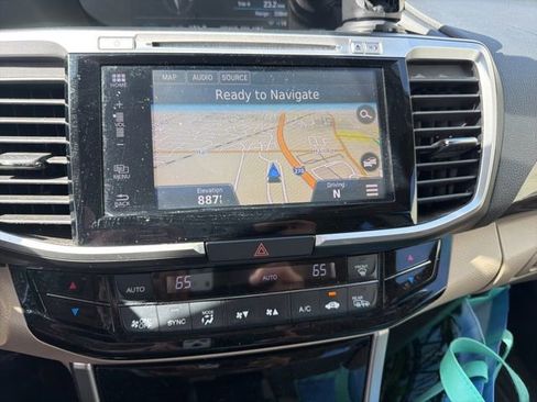 Used 2016 Honda Accord Touring image 7