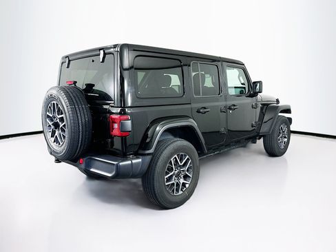 Used 2025 Jeep Wrangler Unlimited Sahara AWD/4WD image 9
