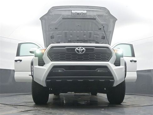 Used 2025 Toyota Tacoma TRD Sport image 58