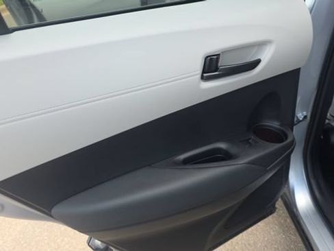 Used 2023 Toyota Corolla Cross LE FWD image 15