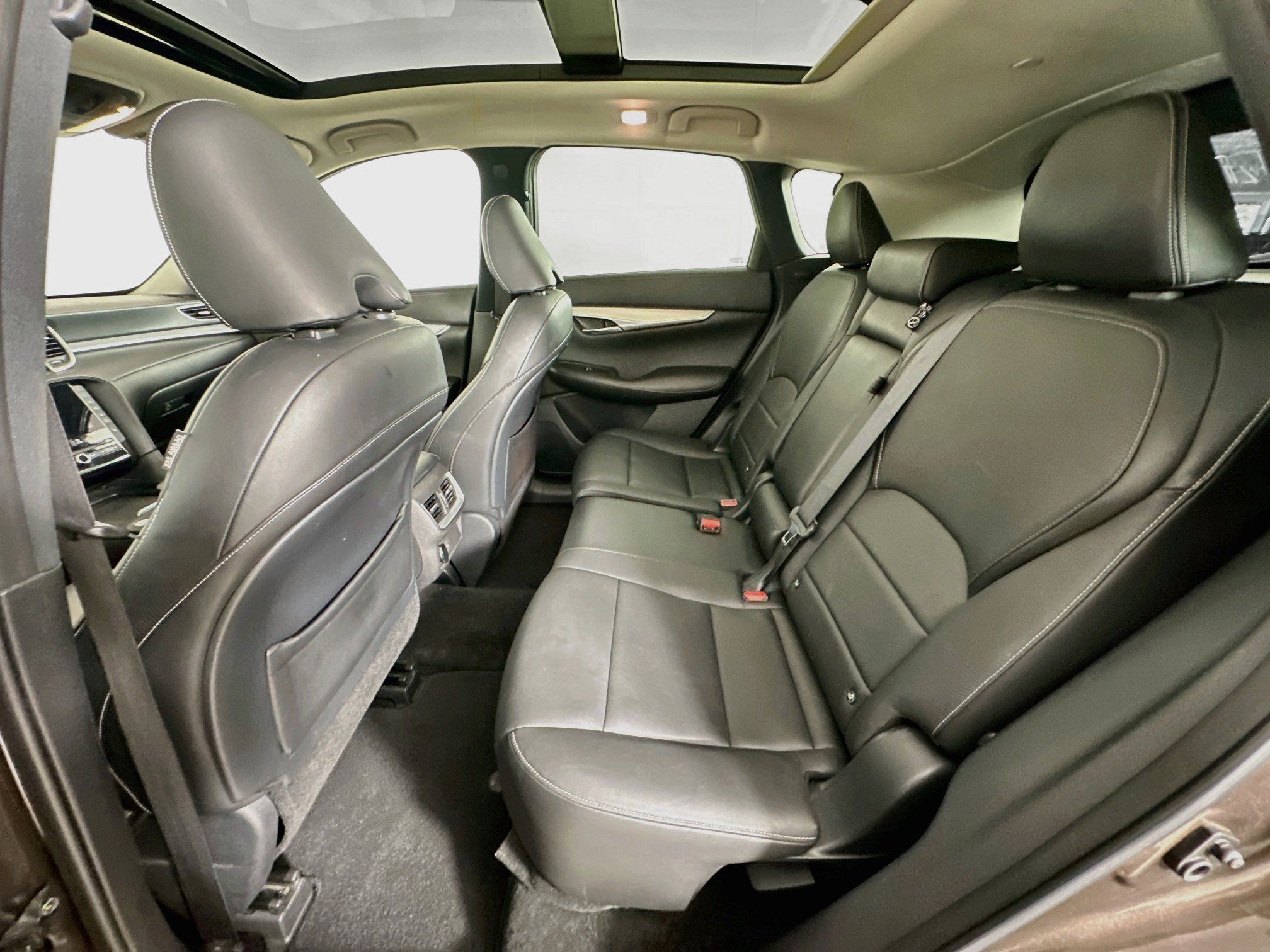 Used 2019 INFINITI QX50 Luxe FWD image 27