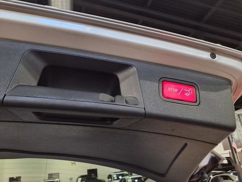 Used 2014 Mercedes-Benz GLK 350 4MATIC image 18