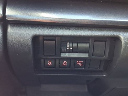 Used 2022 Subaru Crosstrek 2.5i Sport w/ Moonroof Package AWD/4WD image 22