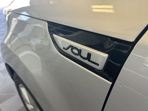 Used 2018 Kia Soul image 10
