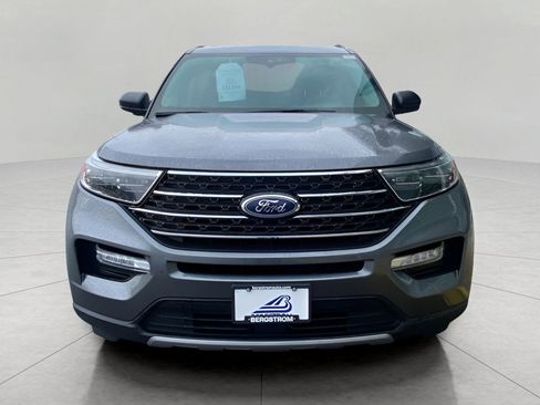 Certified 2023 Ford Explorer XLT w/ Equipment Group 202A AWD/4WD image 4
