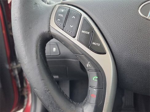 Used 2012 Hyundai Elantra Limited image 26