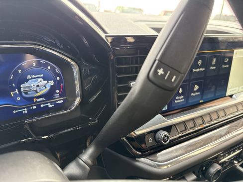 Used 2024 Chevrolet Silverado 2500 LTZ w/ LTZ Premium Package image 26