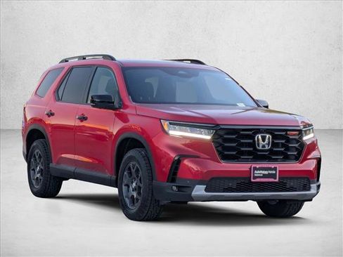 New 2025 Honda Pilot TrailSport image 7