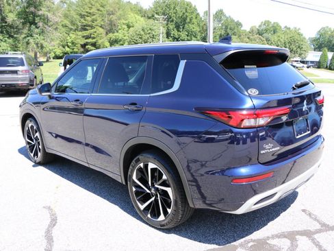 Used 2022 Mitsubishi Outlander SEL AWD/4WD image 3