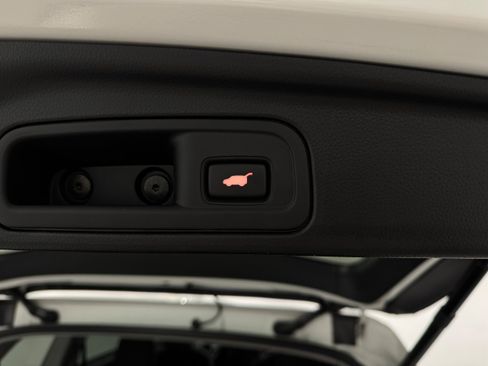 Used 2022 Honda Pilot Touring image 37