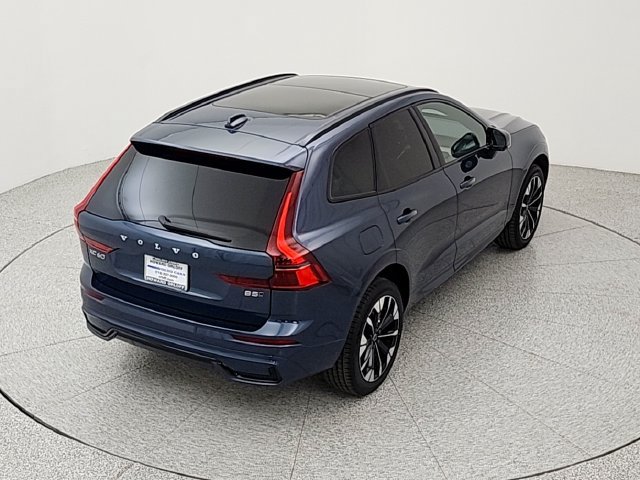 New 2026 Volvo XC60 B5 Plus w/ Climate Package AWD/4WD image 30