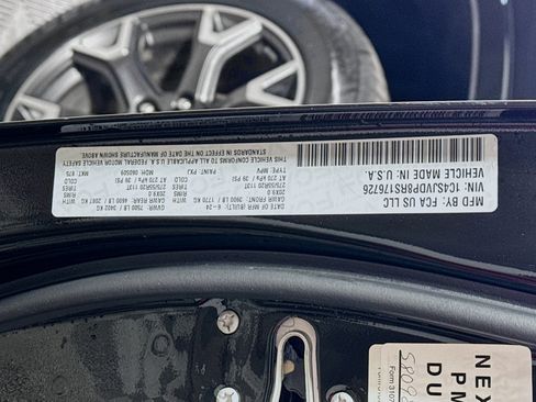 Used 2024 Jeep Wagoneer Series III image 30