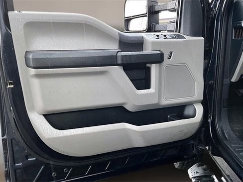 Used 2022 Ford F350 XL w/ Power Equipment Group image 17