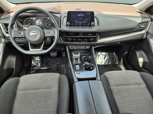 Certified 2023 Nissan Rogue SV FWD image 12