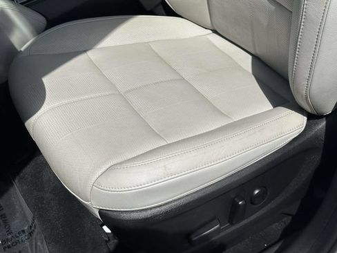 Used 2020 Kia Telluride EX w/ EX Premium Package FWD image 15