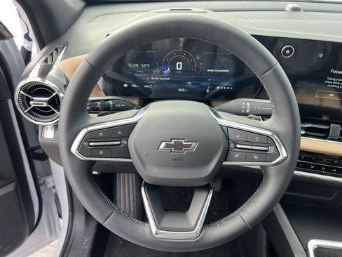 New 2026 Chevrolet Equinox ACTIV w/ Convenience Package III image 18