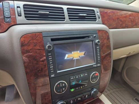 Used 2013 Chevrolet Tahoe LTZ AWD/4WD image 24