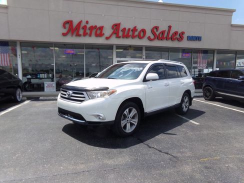 Used 2011 Toyota Highlander Limited w/ Tow Pkg image 1