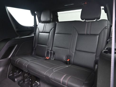 Used 2022 Chevrolet Tahoe RST w/ Luxury Package AWD/4WD image 31
