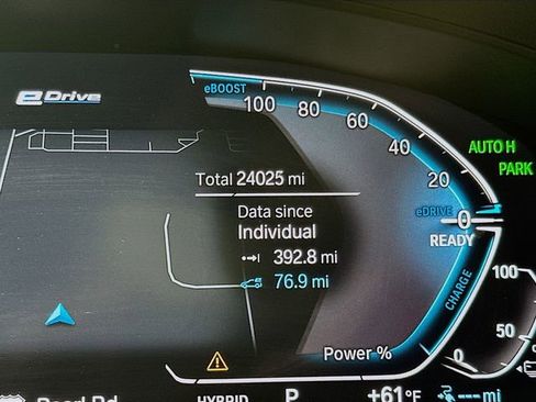 Used 2021 BMW 530e xDrive w/ Convenience Package image 13