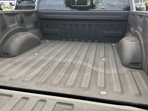 Used 2022 Ford F150 Lariat image 31