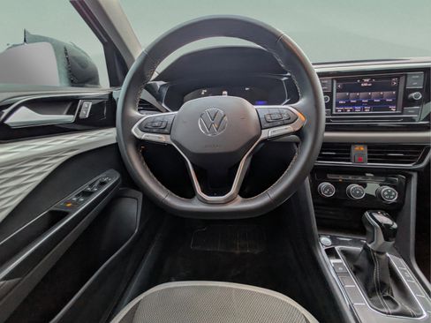 Used 2024 Volkswagen Taos S image 15