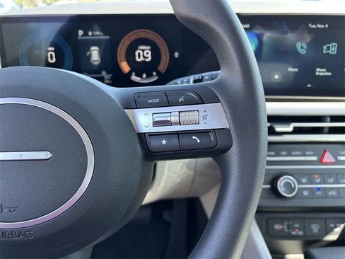 New 2026 Hyundai Tucson SE image 25